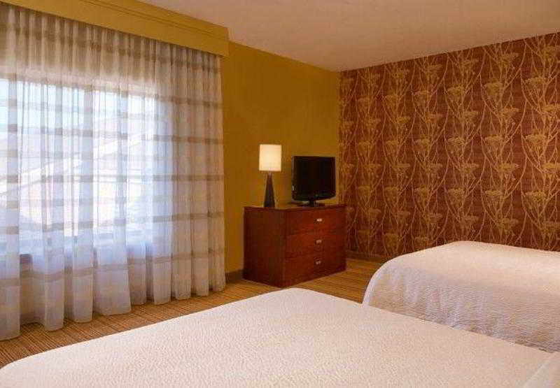 Courtyard By Marriott Boston Norwood/Canton Exteriör bild